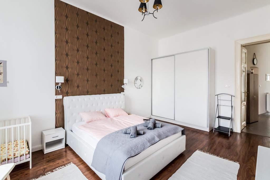 Bpr Purehome Apartment Budapest Bagian luar foto