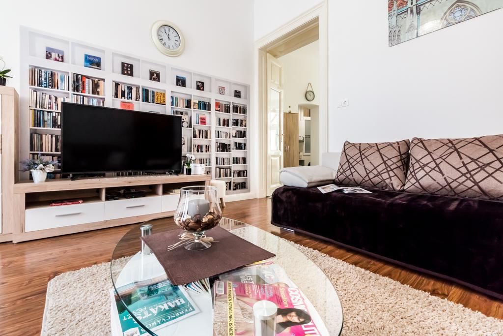 Bpr Purehome Apartment Budapest Bagian luar foto